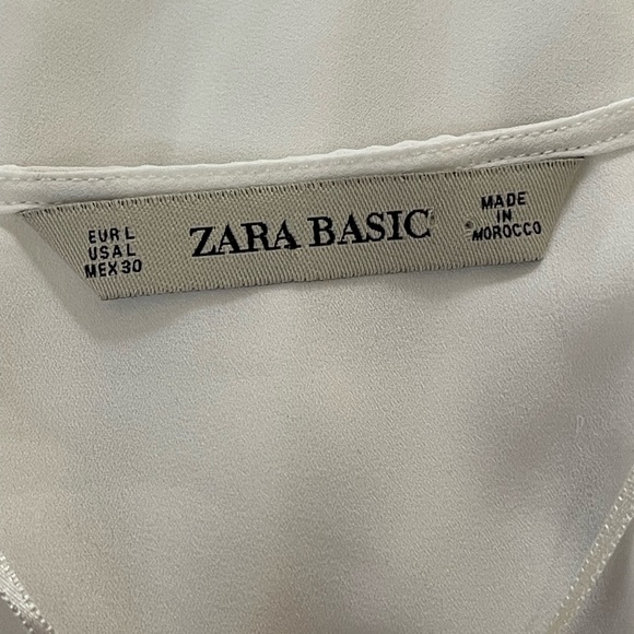 Zara Basic White Semi-Sheer Blouse Sz L Black Detail Ruffles Long Sleeves V Neck - Picture 9 of 12